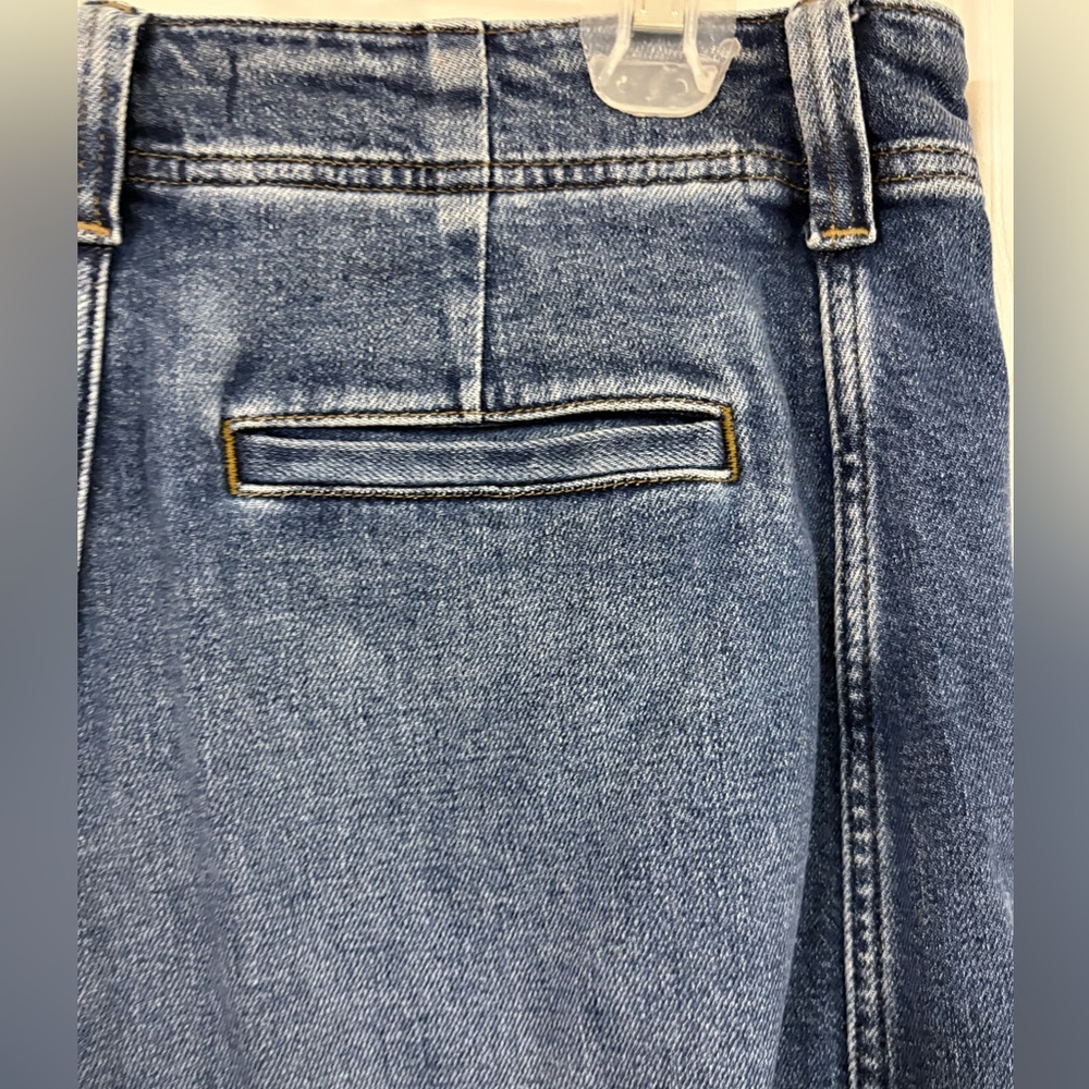 Madewell Tapered Denim Trousers in Calvert Wash - Picture 9 of 12
